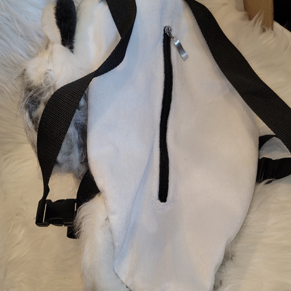 Vintage Snow Leopard Backpack - Picture 4 of 5